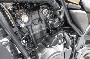 Motosiklet Motorları ve Motosiklet Parçaları Yüksek Kaliteli Örülmüş Motosiklet Boruları