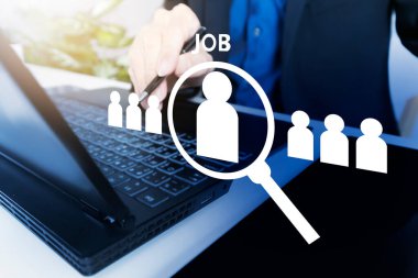 Bir şirkette iş için doğru insanları bulmak. İş adamları bu iş için doğru kişileri seçiyor..