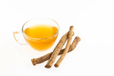 Sıcak tıbbi kediotu içeceği Valeriana officinalis