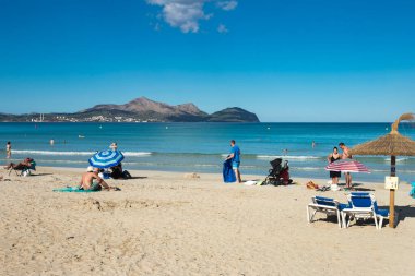Playa de Muro, Palma de Mallorca, İspanya. 1 Ekim 2022. Playa de Muro (Platja de Muro), kristal berrak sularıyla adanın en paralel noktalarından biridir.