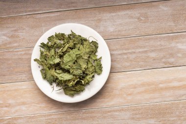 Medicinal and organic dried nettle leaves - Urtica