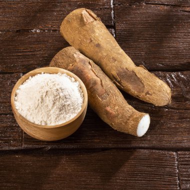 Manihot esculenta - Bowl with cassava starch