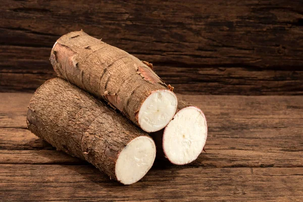 Φρέσκο Οργανικό Cassava Μανιόκα Manihot Esculenta — Φωτογραφία Αρχείου