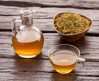 Medicinal epazote hot tea - Dysphania ambrosioides. Infusion