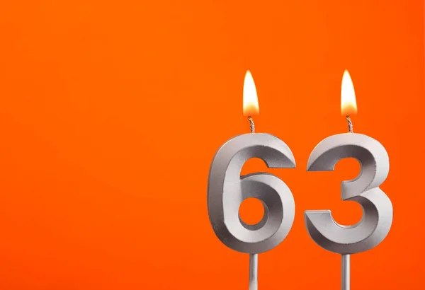 Nummer Silberne Kerze Auf Orangefarbenem Hintergrund — Stockfoto