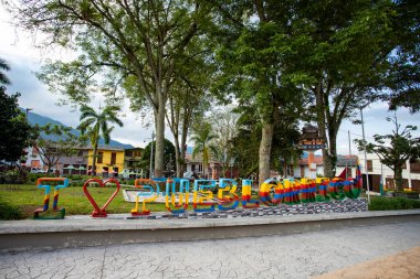 Pueblorrico, Antioquia - Kolombiya - Nisan 05, 2023. Kolombiya Belediyesi, departmanın güneybatı bölgesinde yer almaktadır.