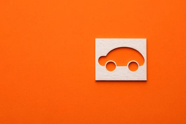 Λευκό Αυτοκίνητο Πορτοκαλί Χρώμα Φόντο Σύμβολο Αυτοκινήτου Για Σχεδιασμό Της — Φωτογραφία Αρχείου