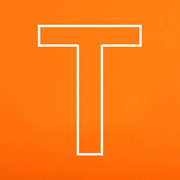 ホワイト手紙T大文字上のオレンジ色の泡の背景 — ストック写真