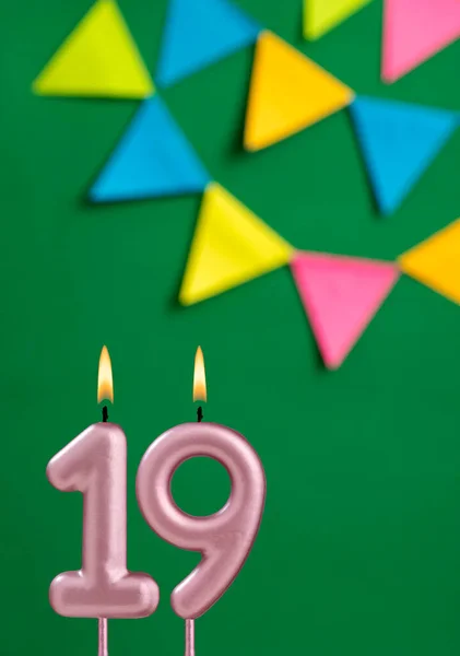 Numer Świeca Uroczystości Urodzinowe Zielonym Tle — Zdjęcie stockowe