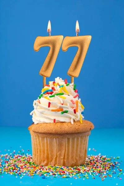Świeca Numer Tort Urodzinowy Niebieskim Tle — Zdjęcie stockowe