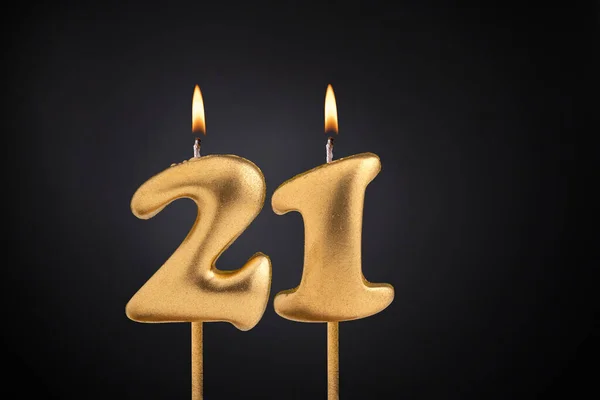 Gouden Kaars Met Vlam Verjaardagskaart Donkere Luxe Achtergrond — Stockfoto