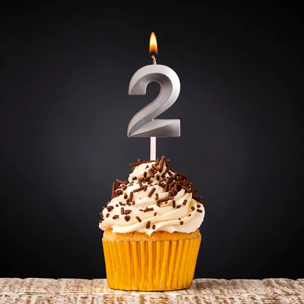 Cupcake Γενεθλίων Τον Αριθμό Κερί Γιορτή Σκούρο Φόντο — Φωτογραφία Αρχείου