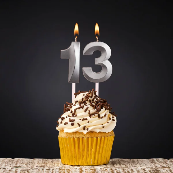 Születésnap Gyertya Száma Évforduló Cupcake Fekete Alapon — Stock Fotó