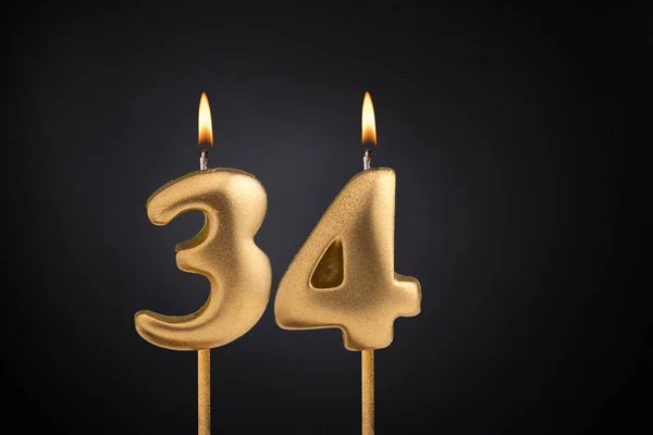 Numaralı Doğum Günü Mumu Siyah Arka Planda Doğum Günü Kutlaması — Stok fotoğraf