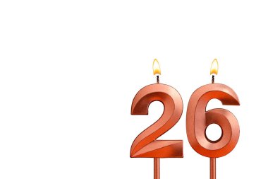 Beyaz arkaplanda doğum günü için 26 numaralı mumu yakıyorum