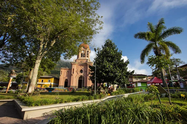 Pueblorrico Antioquia Colômbia Abril 2023 Igreja Santo Antônio Pádua Localizada — Fotografia de Stock