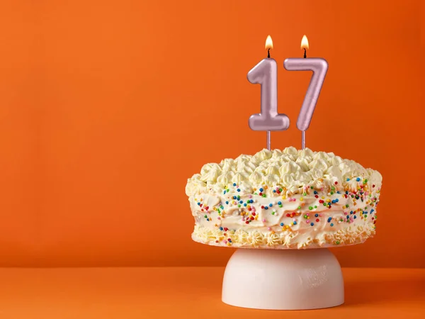 Geburtstagskarte Mit Kerze Nummer Vanillekuchen Auf Orangefarbenem Hintergrund — Stockfoto