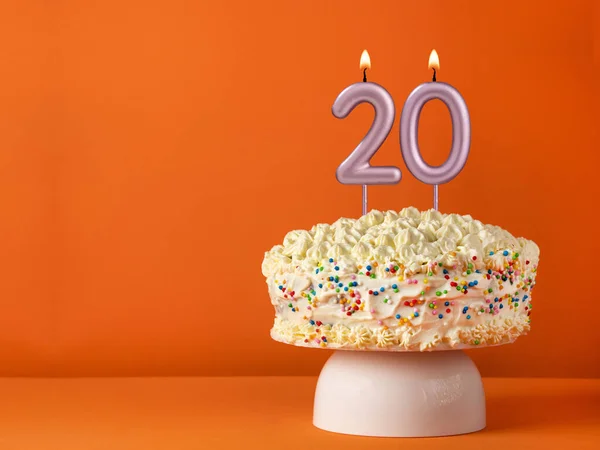 Kaars Nummer Vanille Cake Oranje Achtergrond — Stockfoto