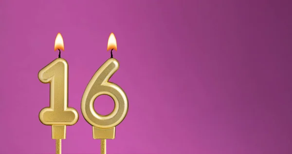 Tarjeta Cumpleaños Con Número Vela Fondo Púrpura — Foto de Stock