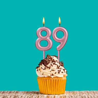89 numaralı doğum günü mumu - Aquamarine kart tasarımı