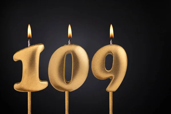 Vela Dourada 109 Com Chama Cartão Aniversário Fundo Luxo Escuro — Fotografia de Stock