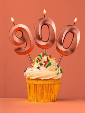 Takipçi veya beğeni sayısı - 900 numaralı mum