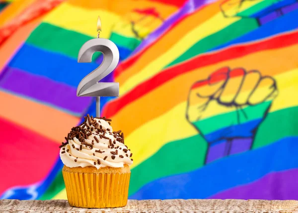 生日蜡烛2号 同性恋游行旗帜背景 — 图库照片