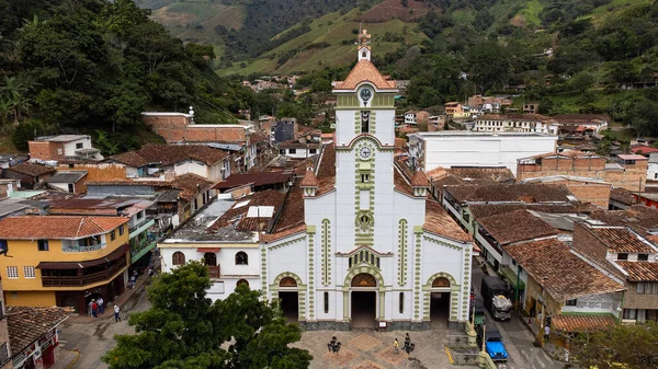 Salgar Antioquia 哥伦比亚 2023年12月26日圣胡安福音派教堂 是天主教崇拜的圣殿 — 图库照片