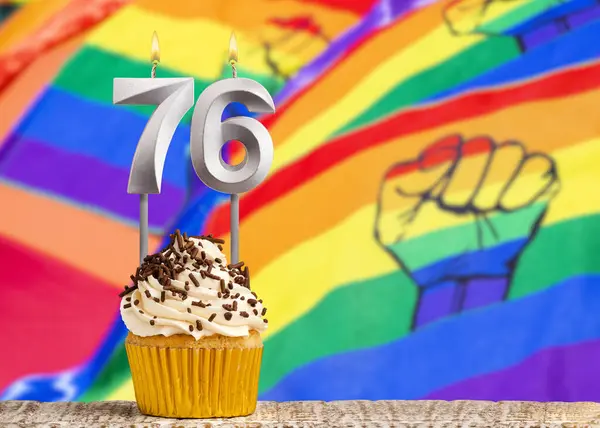 Vela Cumpleaños Número Fondo Bandera Marcha Gay — Foto de Stock