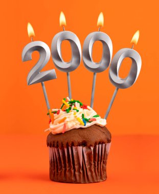 Mum numarası 2000 - Takipçi veya beğeni sayısı