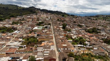 Abejorral, Antioquia, Kolombiya. 7 Şubat 2024. 150 yıldan uzun bir tarihle, Abejorral 'daki Arco Festivali Doğu Antioquia' nın en geleneksel festivallerinden biridir.