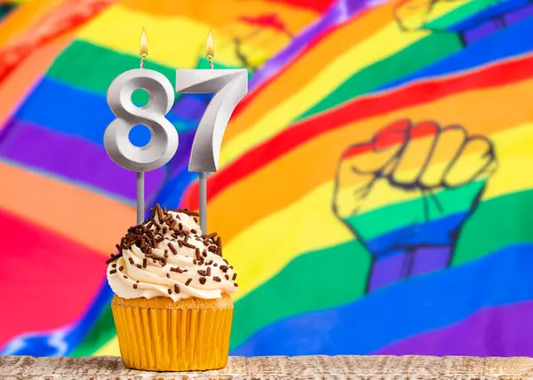 Tarjeta Cumpleaños Con Colores Orgullo Gay Vela Número Fotos De Stock