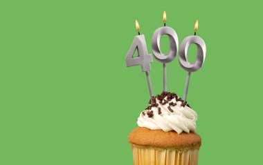 400 numaralı mum - takipçi veya beğeni sayısı