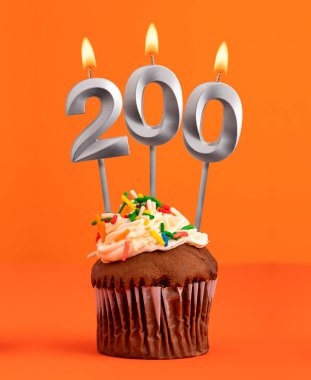 Takipçi veya beğeni sayısı - 200 numaralı mum