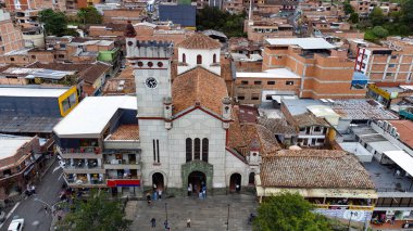 Prado 'lu Aziz Anthony, Medellin - Kolombiya. 28 Nisan 2024. Medellin belediyesinin bir ilçesidir ve şehrin güneybatısında yer almaktadır.