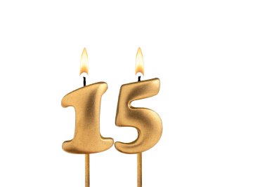 Altın mum numara 15 - Beyaz arkaplanda doğum günü