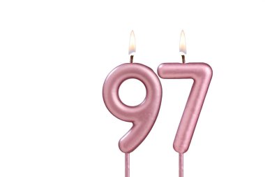97. mum - Beyaz arka planda doğum günü mumu