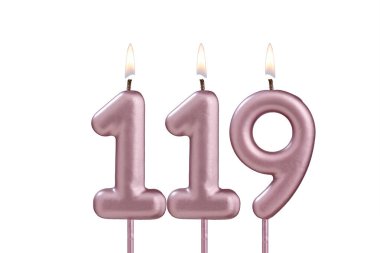 119 numaralı mum - Beyaz arkaplanda doğum günü mumu