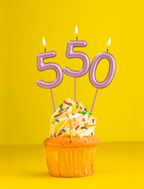 Takipçi veya beğeni sayısı - 550 numaralı mum