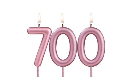 700 numaralı mum - Beyaz arkaplanda doğum günü mumu
