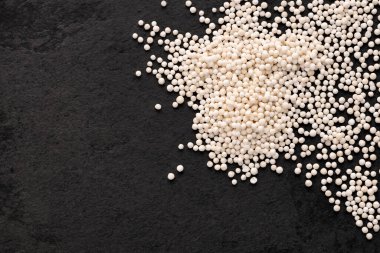 Organik tapyoka incileri, yuca kökünden manihot esculenta nişastası.