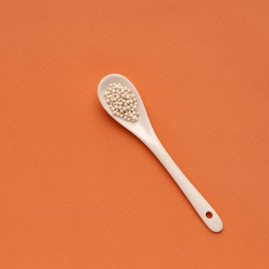 Organik tapyoka incileri, yuca kökünden manihot esculenta nişastası.