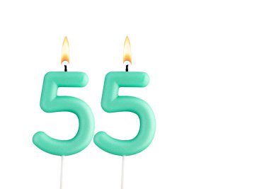 Beyaz arkaplanda yeşil doğum günü mumu - 55 numaralı mum