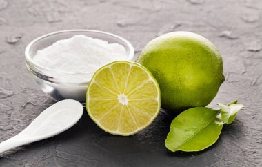 Citrus latifolia Limon ve kabartma tozu.