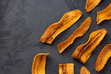 İnce olgun muz dilimleri - Musa x paradisiaca.