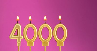 Mumlar 4000 sayısını oluşturur - takipçi sayısı.