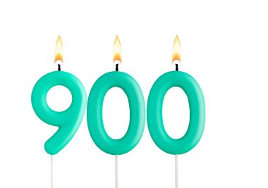 900 sayısını oluşturan mumlar
