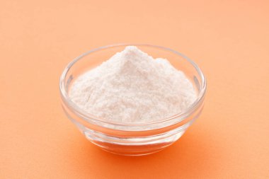 Kabartma tozu - kasede kristal katı bileşik