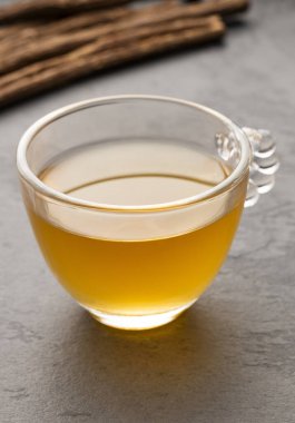 Glicyrhiza glabra - Meyan kökü aşısı, sindirim sağlığınıza iyi gelir..