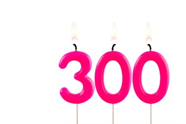 Pembe mumlar 300 sayısını oluşturuyor - görüntüleme, görüntüleme veya takipçi sayısı.